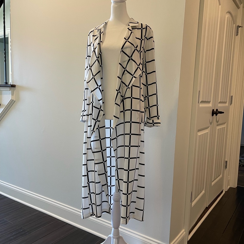 Atmosphere Black and White Cardigan